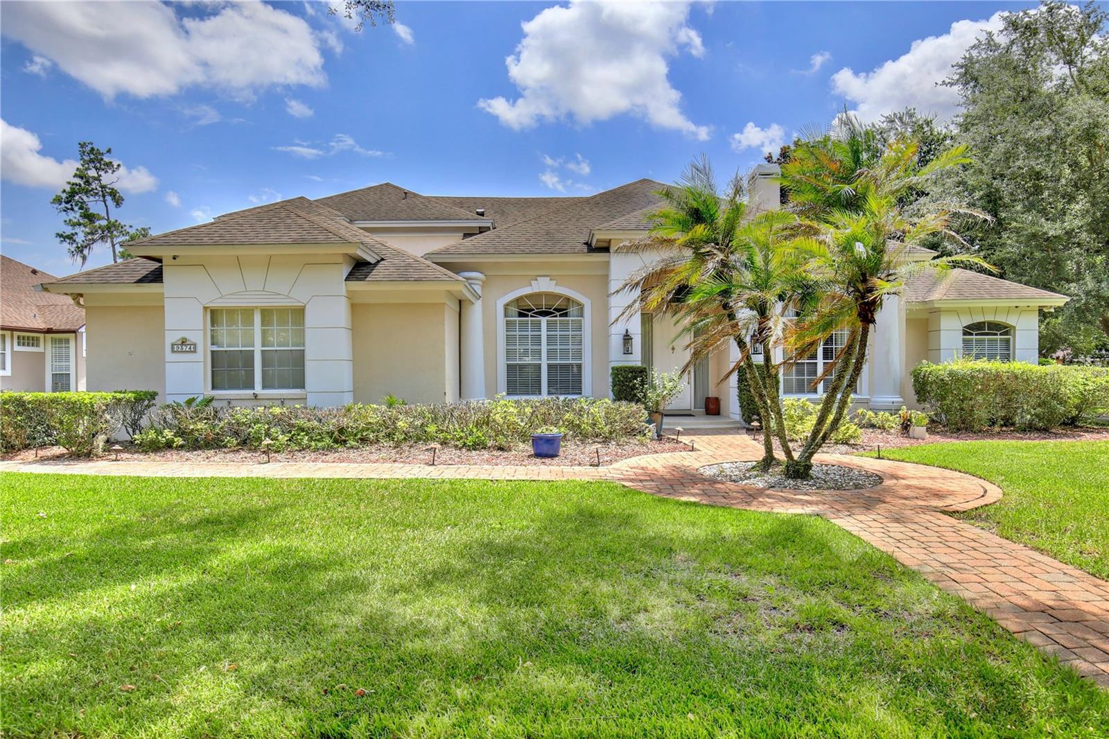 Single Family Residence in ORLANDO, FL - Daniel Dourado