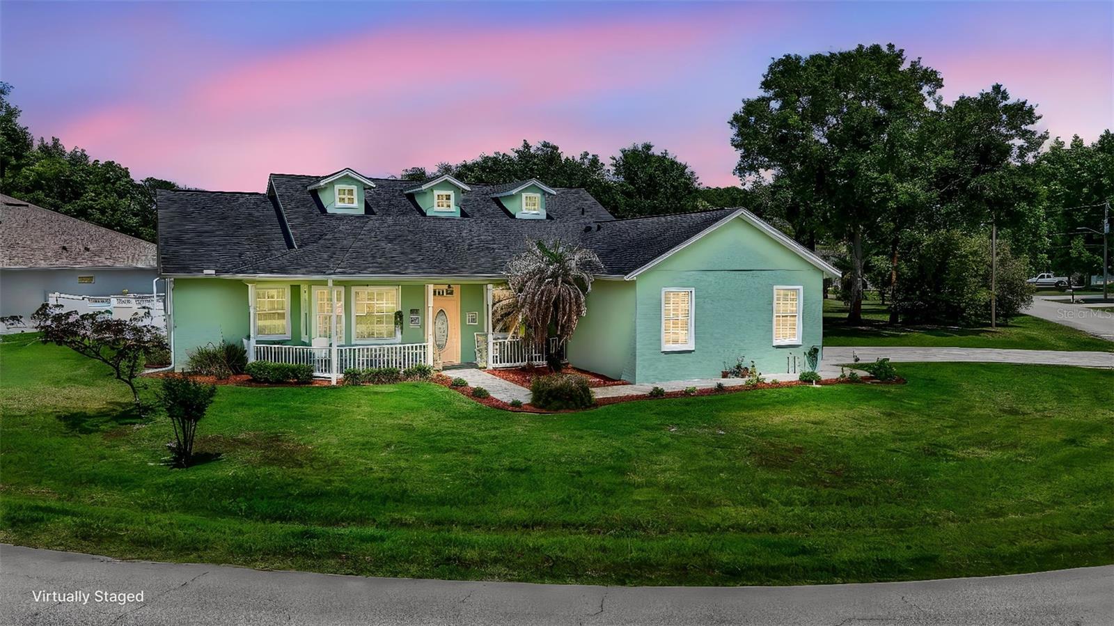 Single Family Residence in PALM COAST, FL - Daniel Dourado
