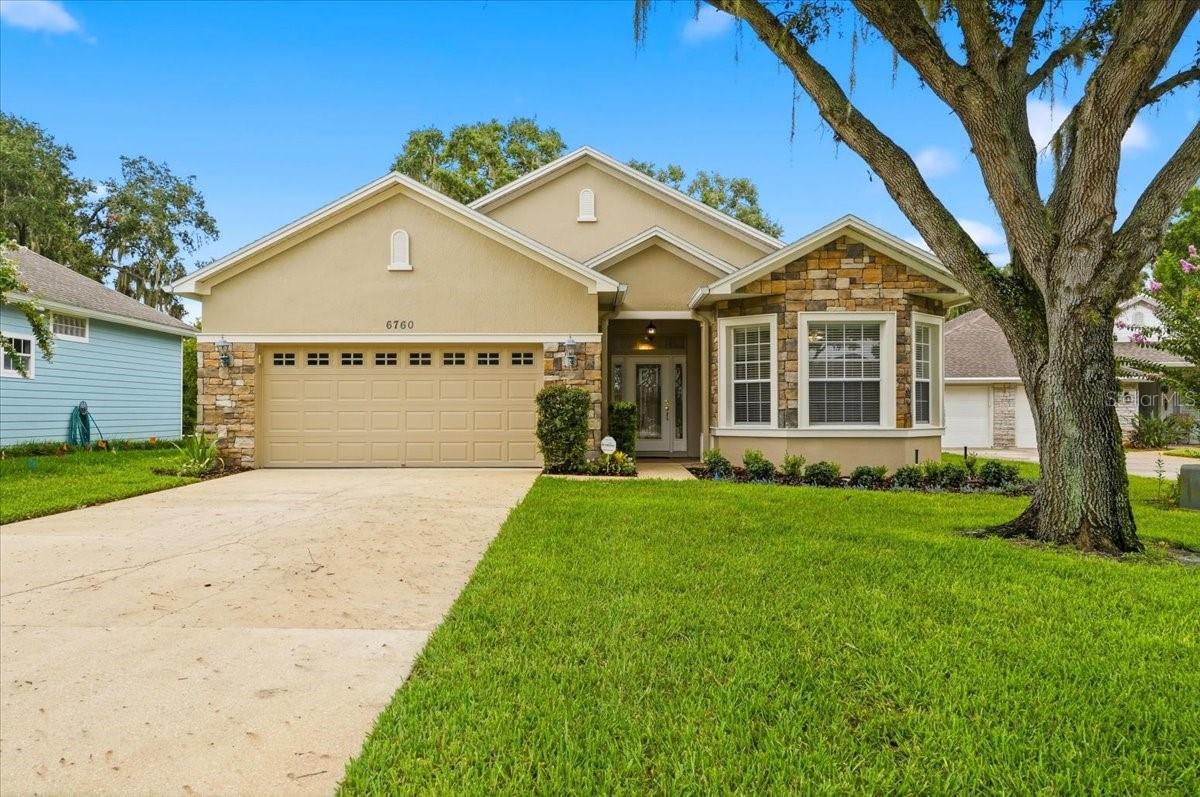 Single Family Residence in LAKELAND, FL - Daniel Dourado