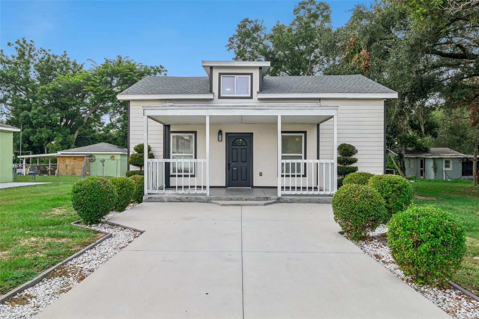 Single Family Residence in MINNEOLA, FL - Daniel Dourado