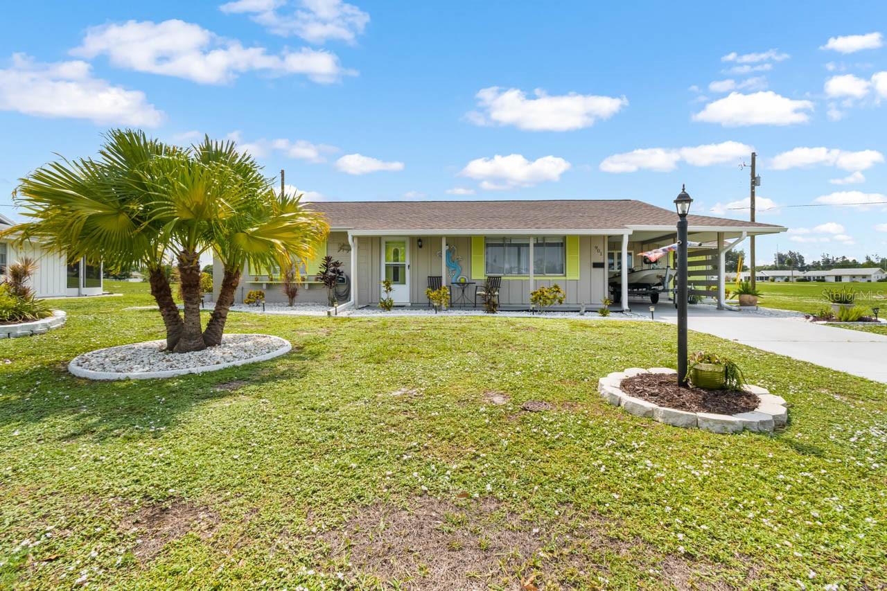 Single Family Residence em SUN CITY CENTER, FL - Daniel Dourado
