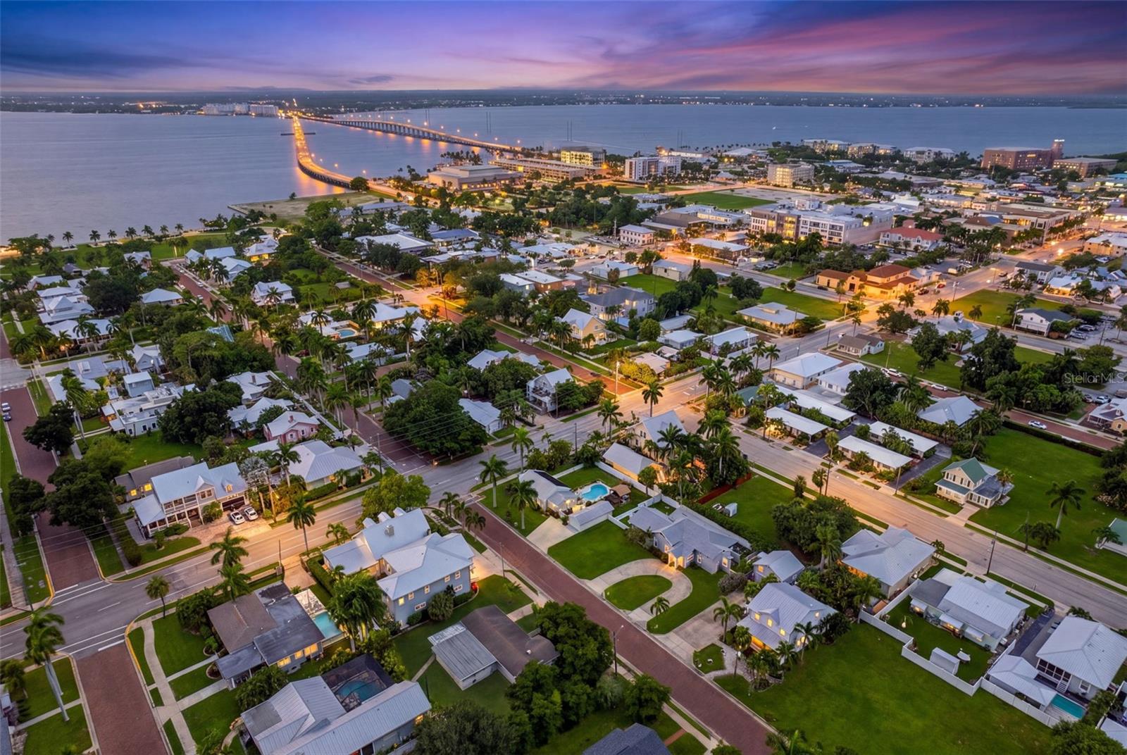 Single Family Residence em PUNTA GORDA, FL - Daniel Dourado