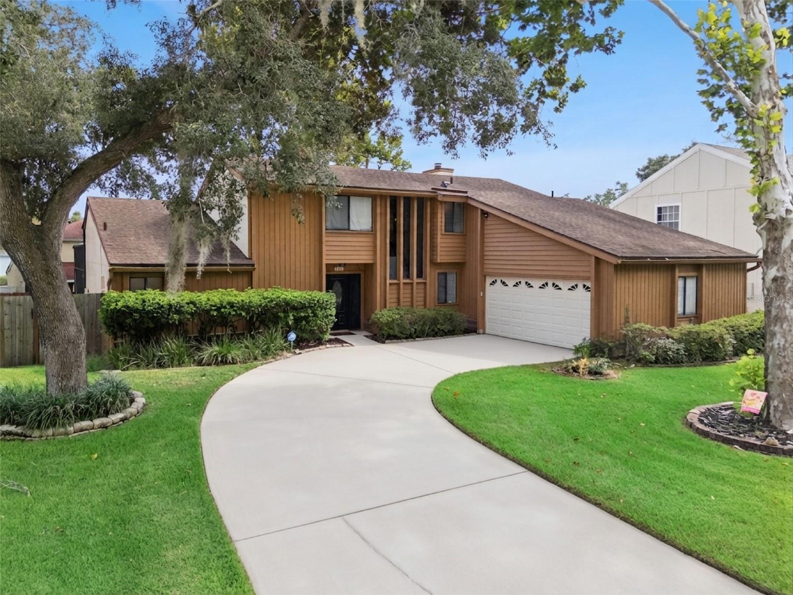 Single Family Residence in APOPKA, FL - Daniel Dourado