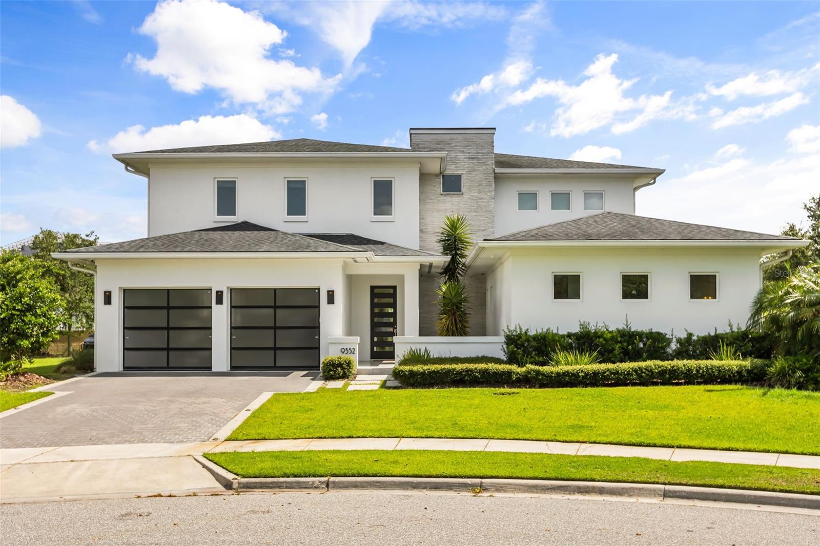 Single Family Residence in ORLANDO, FL - Daniel Dourado