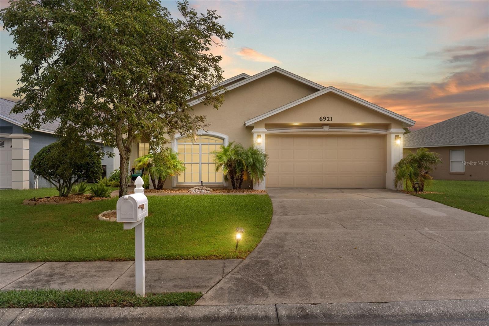 Single Family Residence in LAKELAND, FL - Daniel Dourado