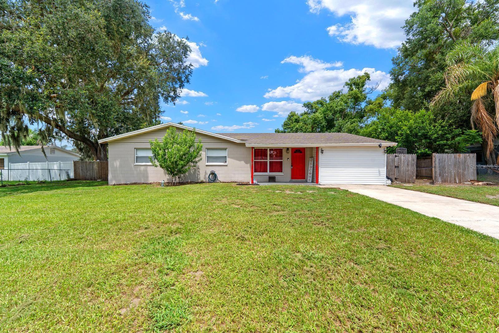 Single Family Residence in LAKELAND, FL - Daniel Dourado