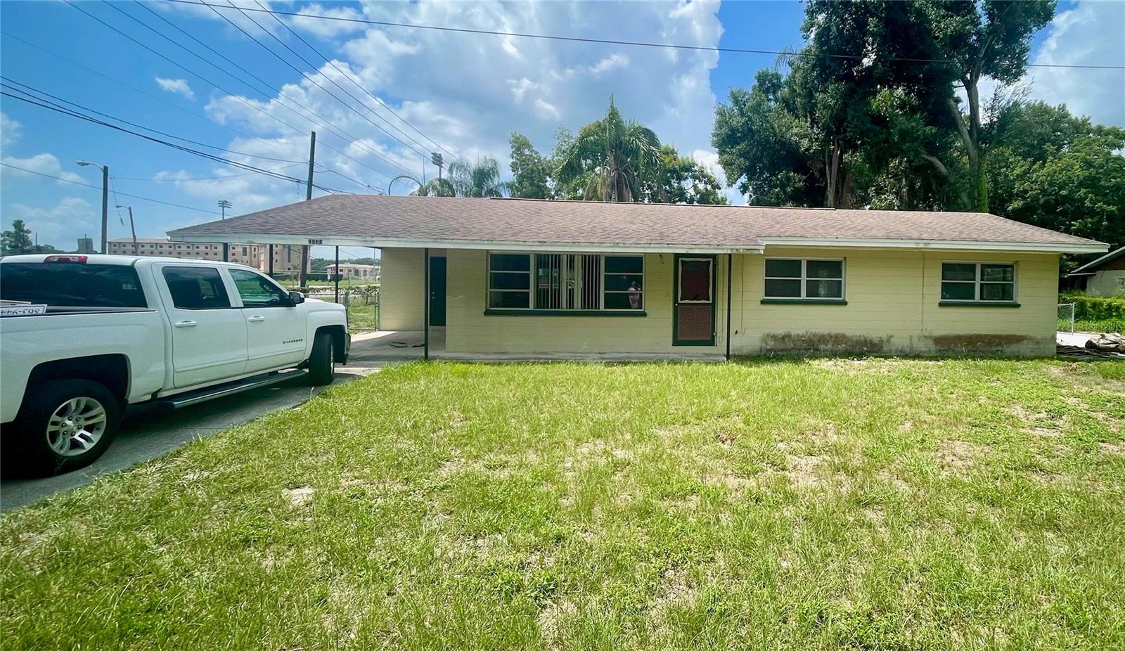 Single Family Residence in LAKELAND, FL - Daniel Dourado