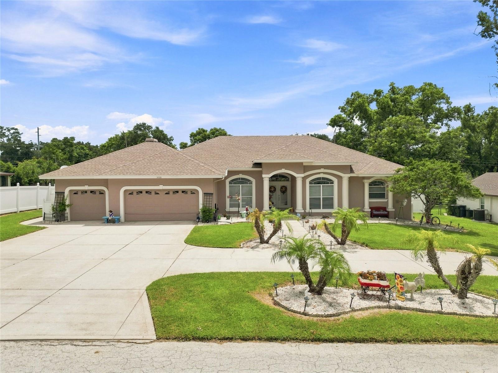 Single Family Residence in LAKELAND, FL - Daniel Dourado