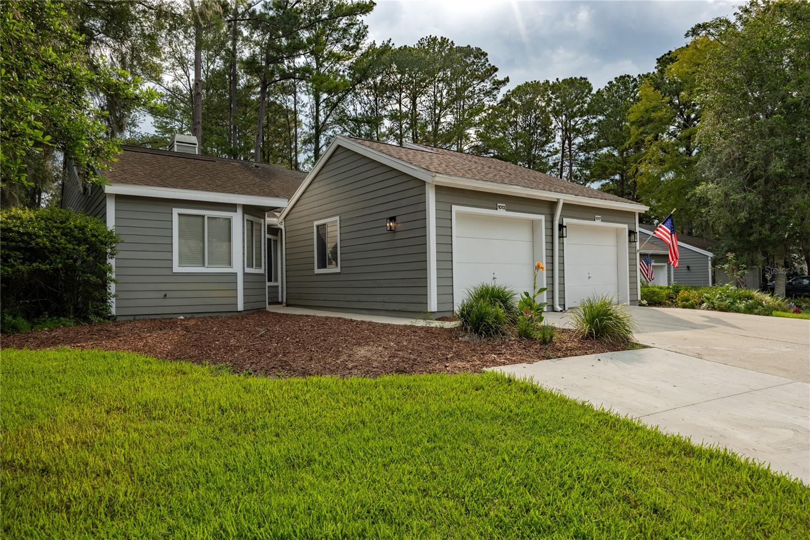 Single Family Residence em NEWBERRY, FL - Daniel Dourado
