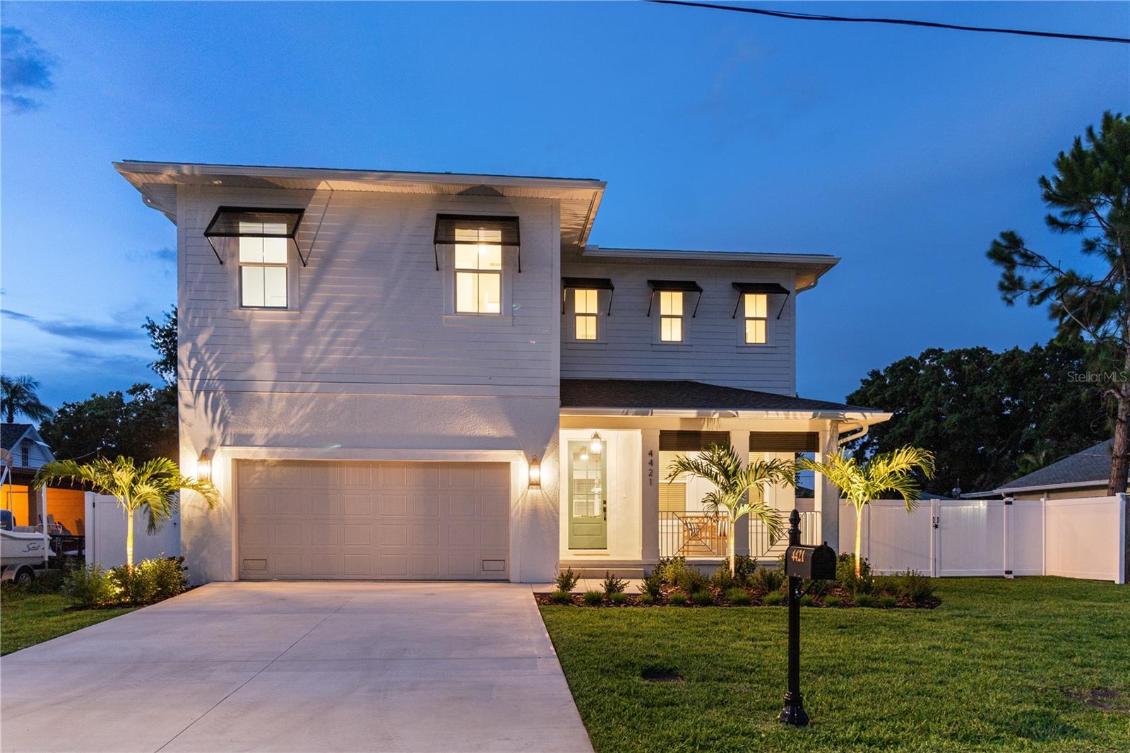 Single Family Residence in TAMPA, FL - Daniel Dourado