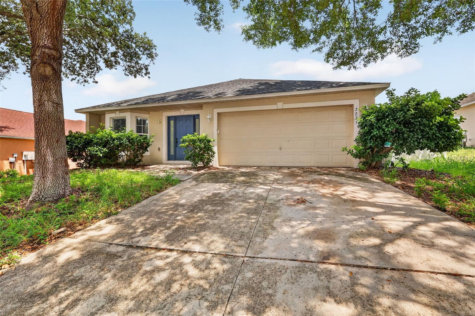 Single Family Residence in EUSTIS, FL - Daniel Dourado