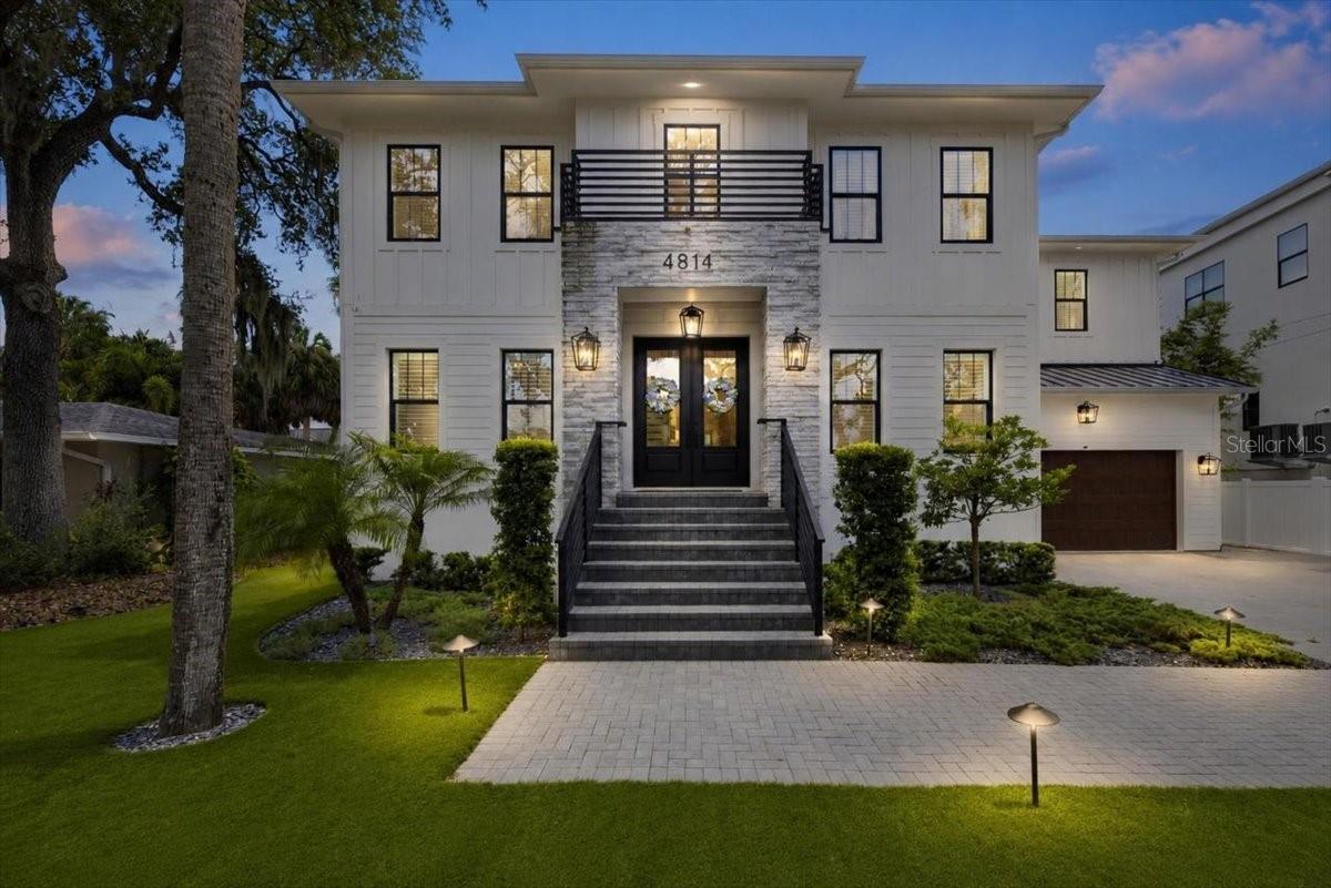 Single Family Residence in TAMPA, FL - Daniel Dourado