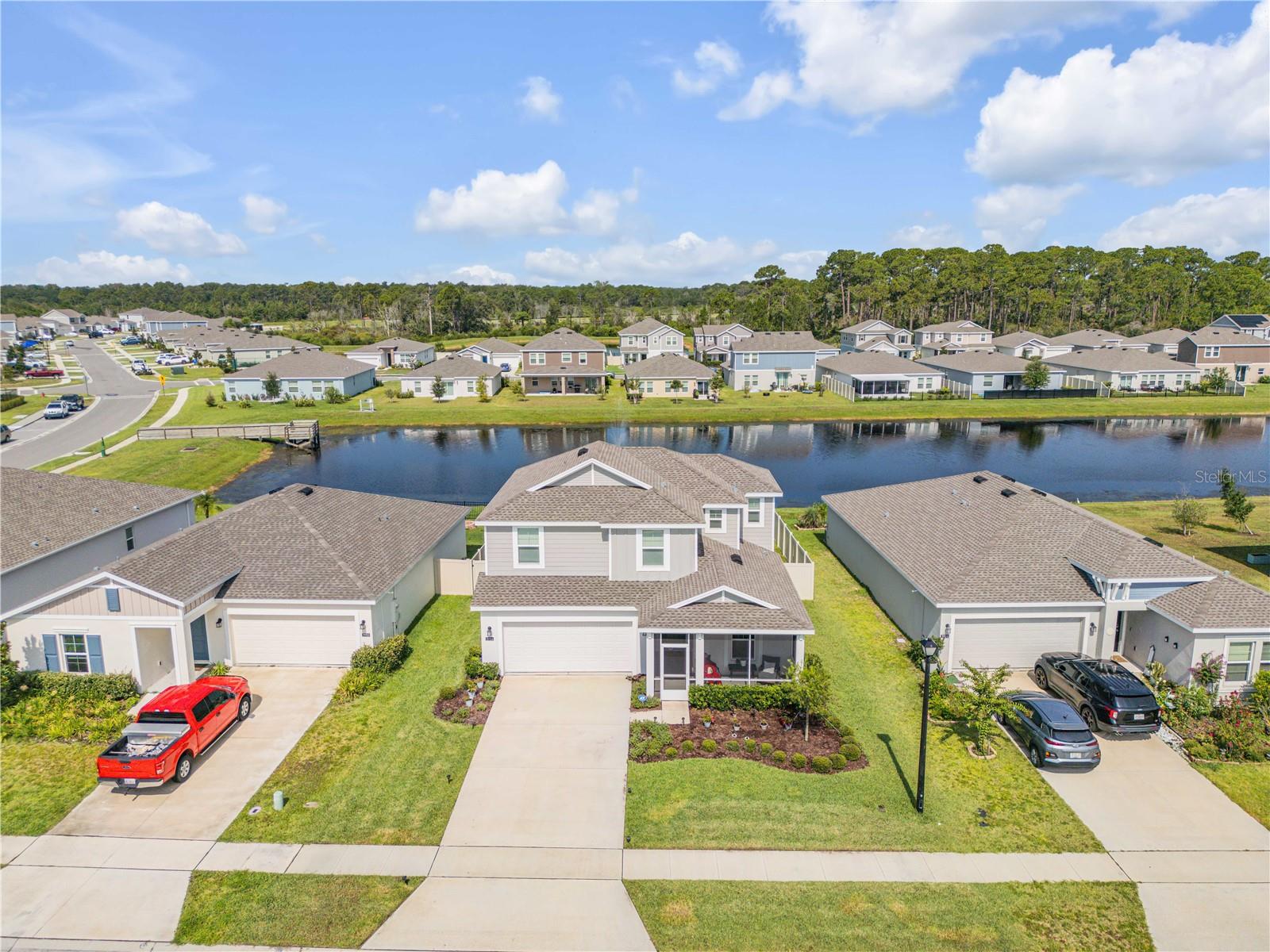 Single Family Residence in EDGEWATER, FL - Daniel Dourado