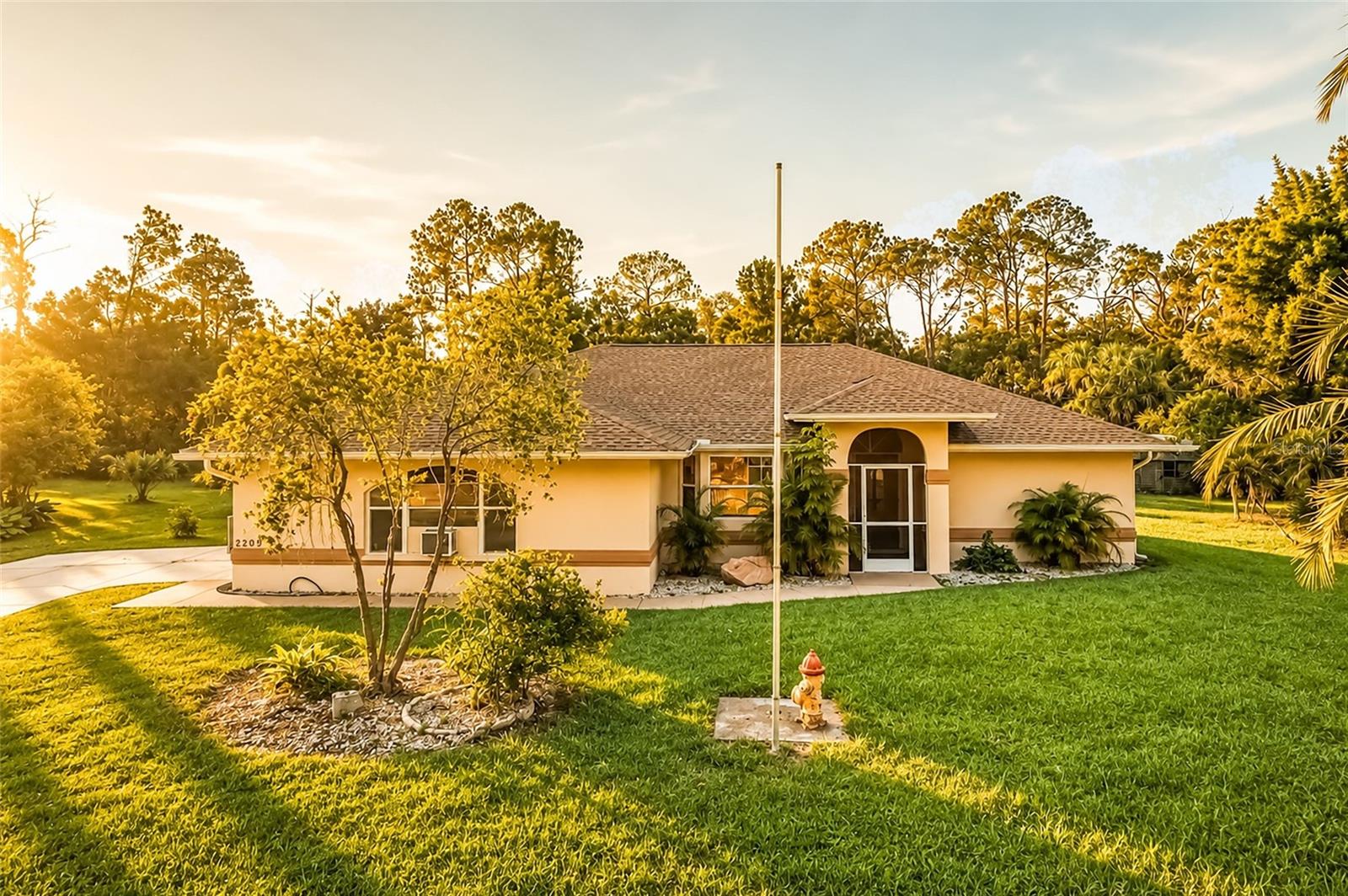 Single Family Residence in NORTH PORT, FL - Daniel Dourado