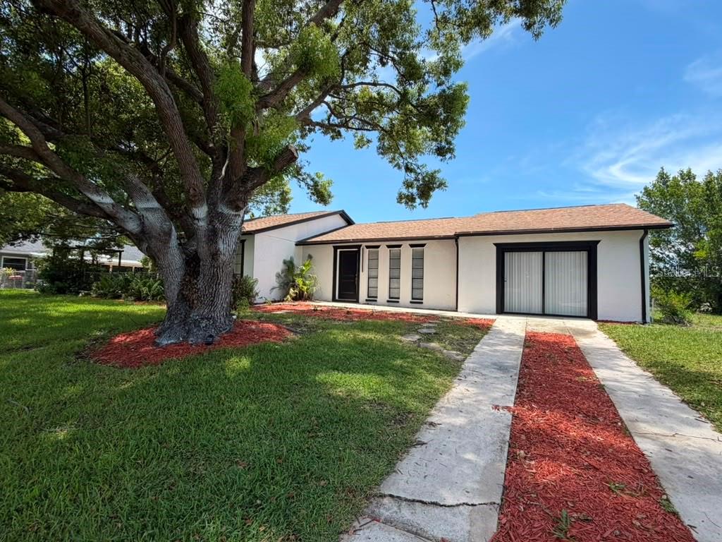 Single Family Residence in KISSIMMEE, FL - Daniel Dourado