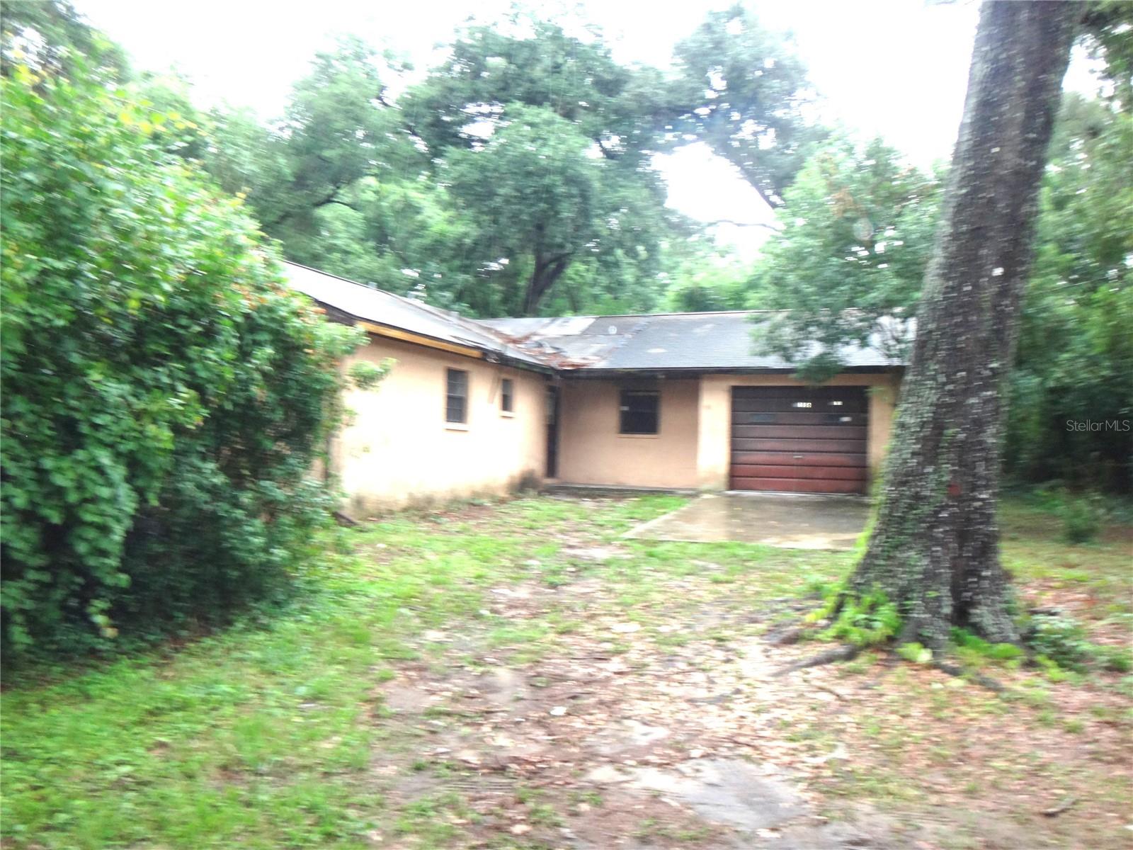 Single Family Residence em ZEPHYRHILLS, FL - Daniel Dourado
