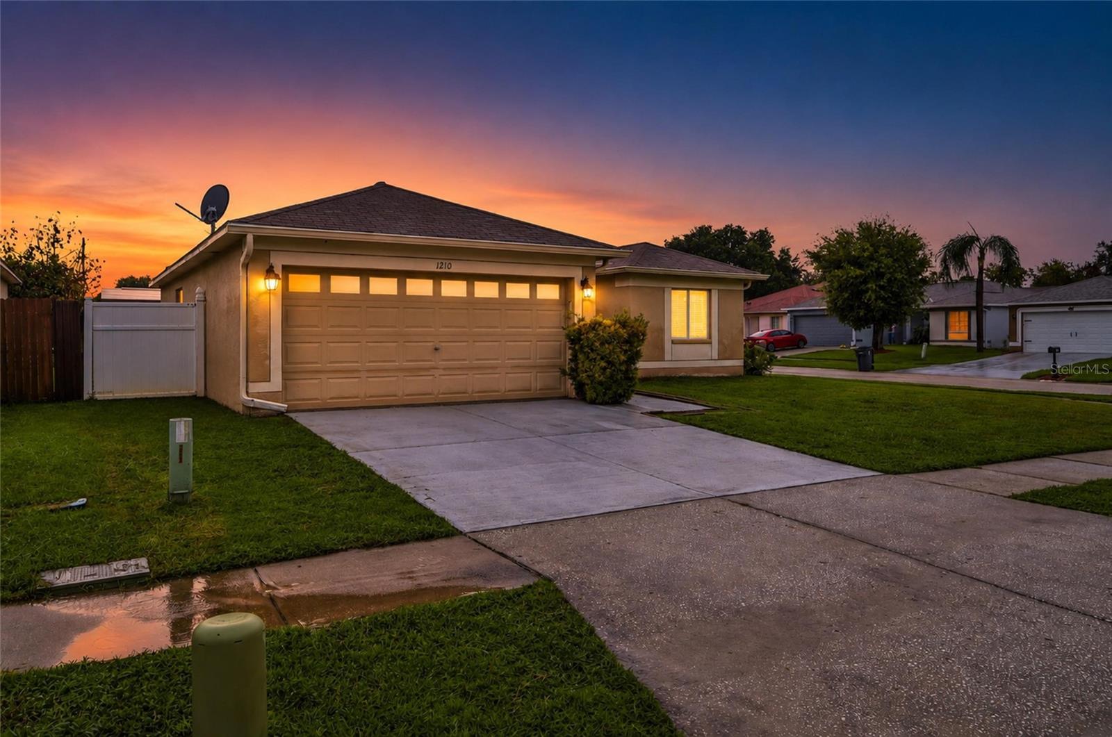 Single Family Residence em BRANDON, FL - Daniel Dourado