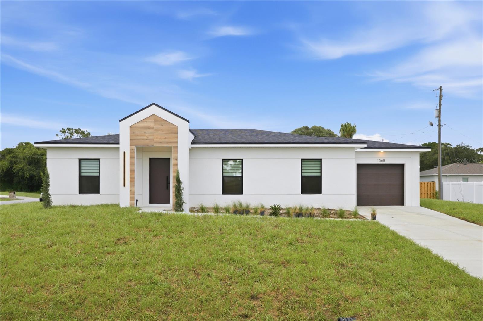 Single Family Residence em PALM BAY, FL - Daniel Dourado