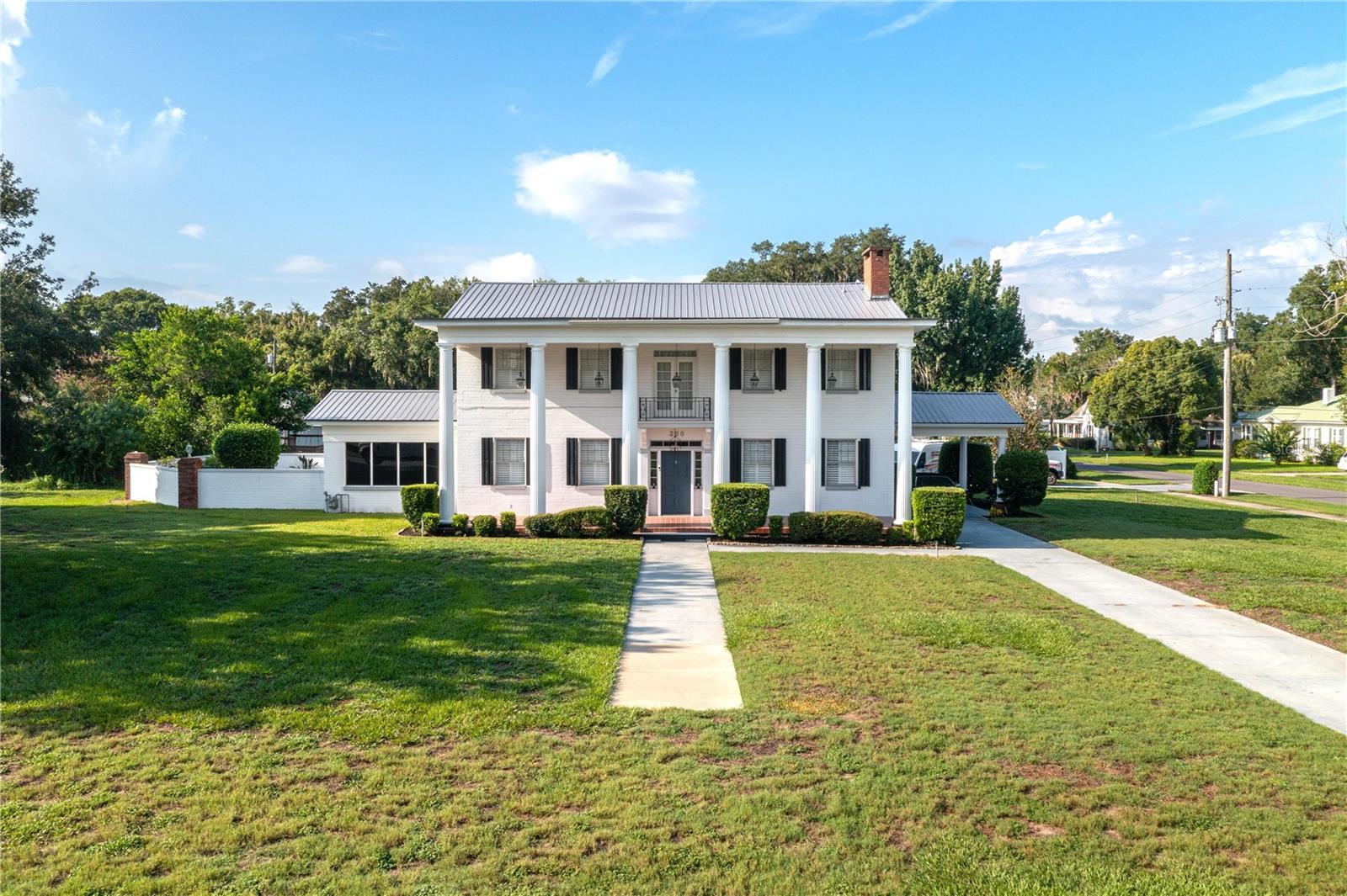 Single Family Residence in FORT MEADE, FL - Daniel Dourado