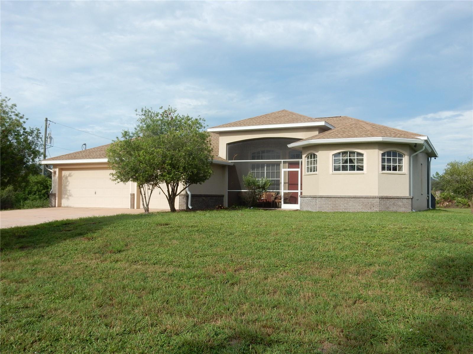 Single Family Residence em PUNTA GORDA, FL - Daniel Dourado