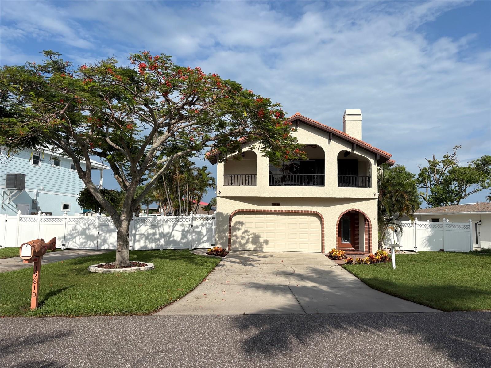 Single Family Residence in REDINGTON BEACH, FL - Daniel Dourado