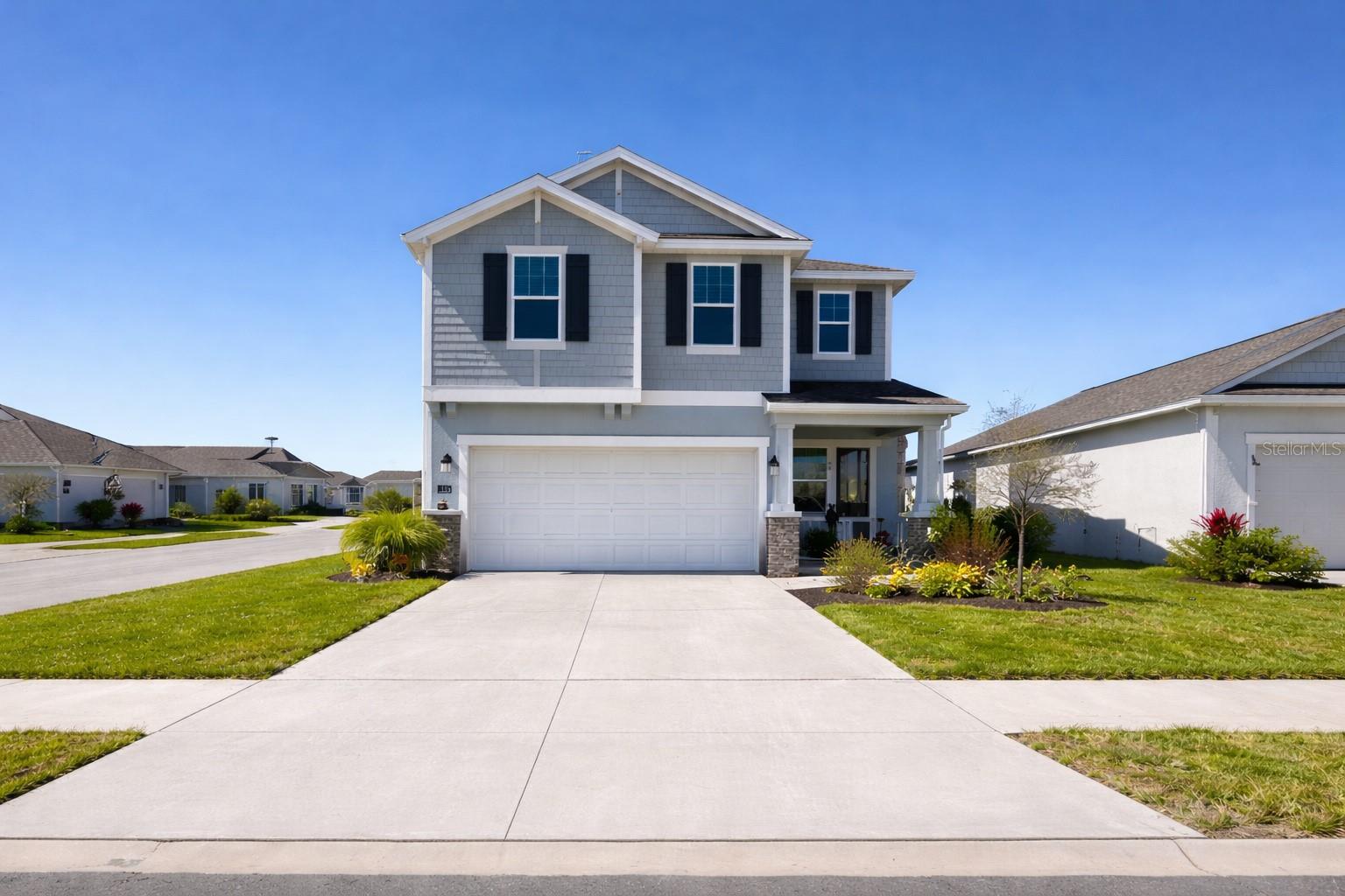 Single Family Residence in EAGLE LAKE, FL - Daniel Dourado