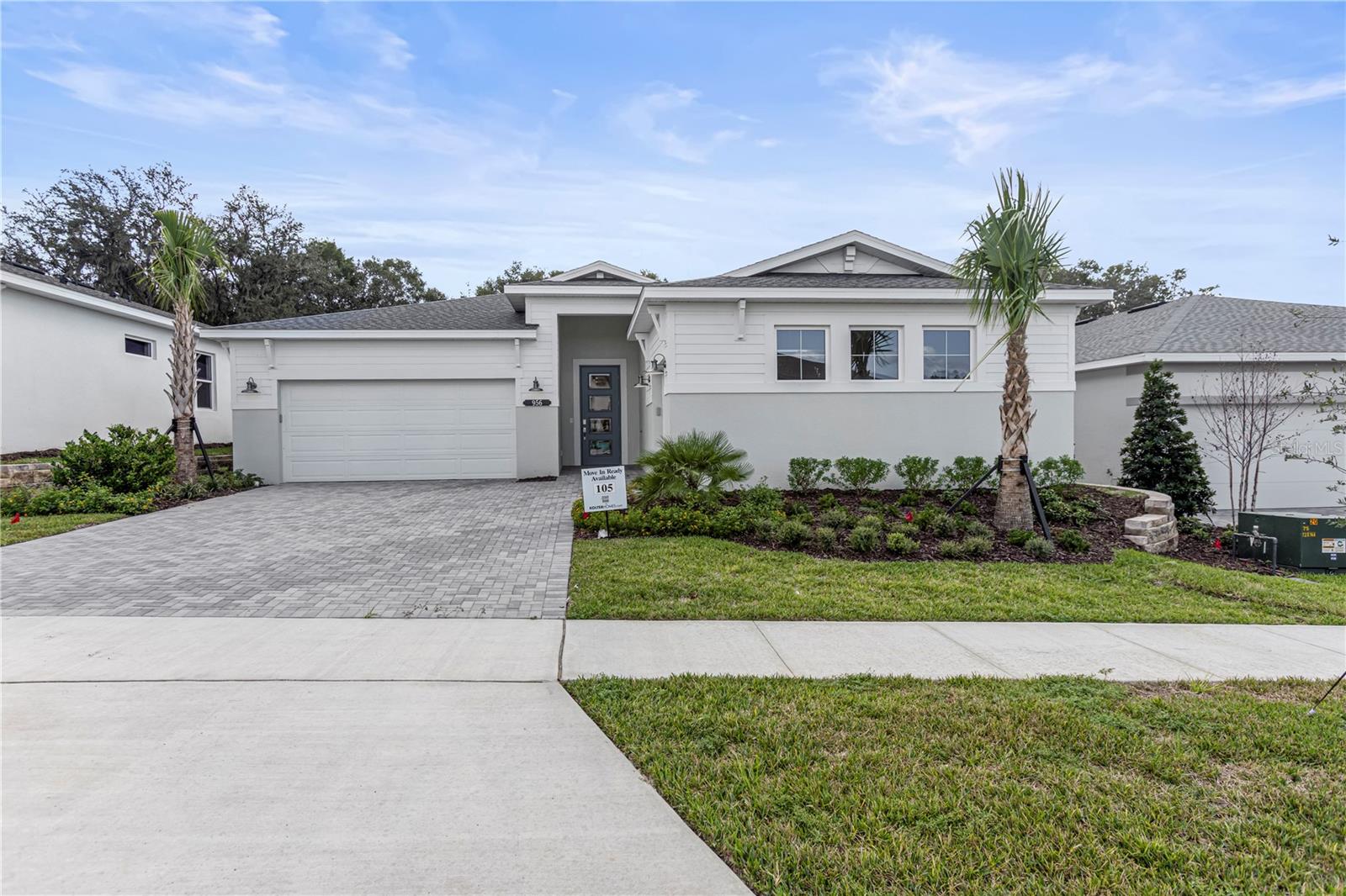 Single Family Residence in LADY LAKE, FL - Daniel Dourado