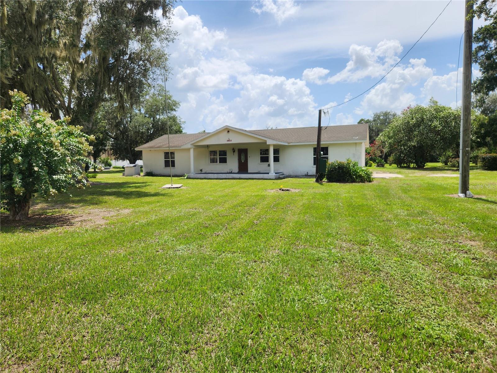 Single Family Residence em LITHIA, FL - Daniel Dourado