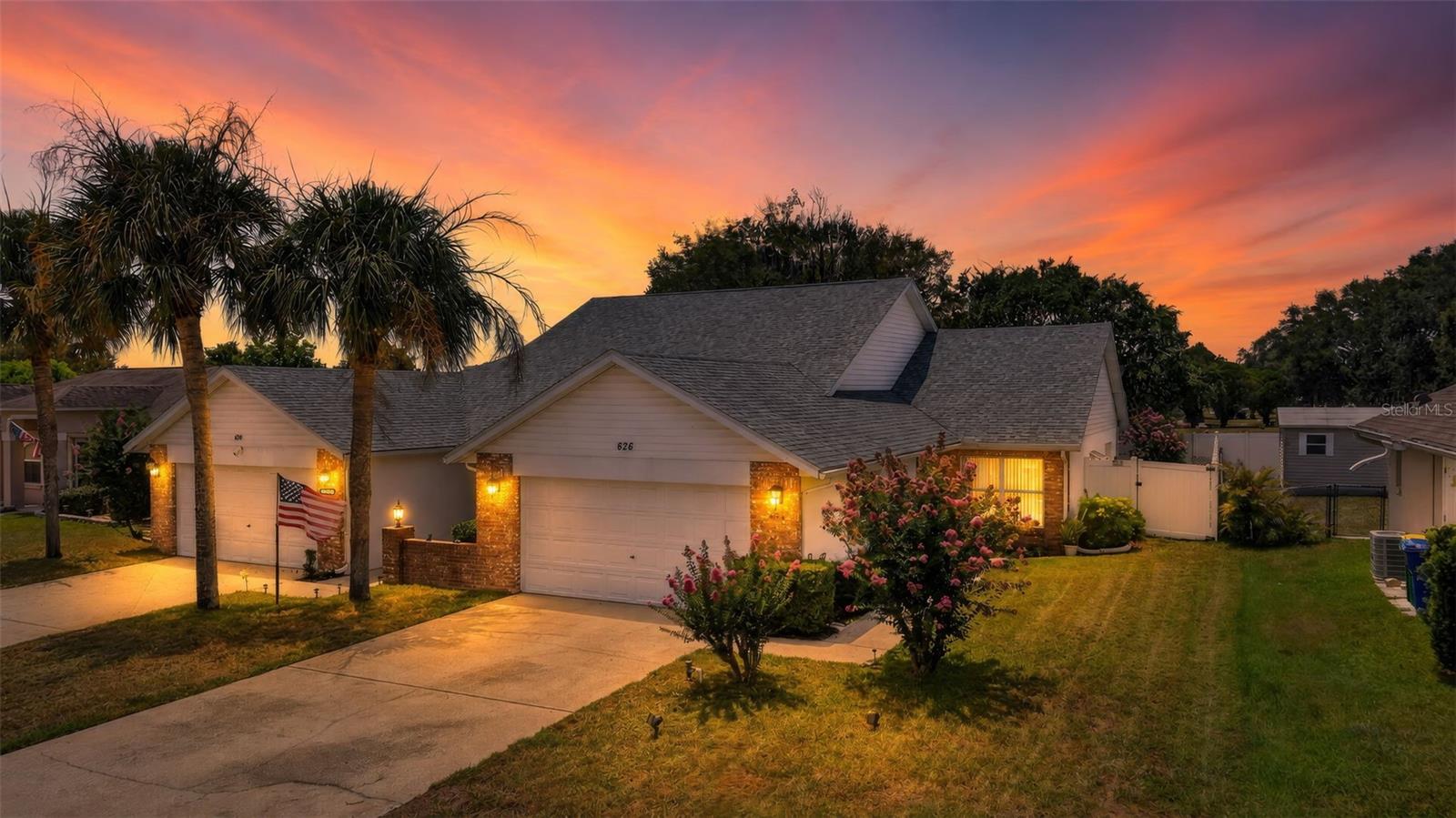 Single Family Residence in TAVARES, FL - Daniel Dourado