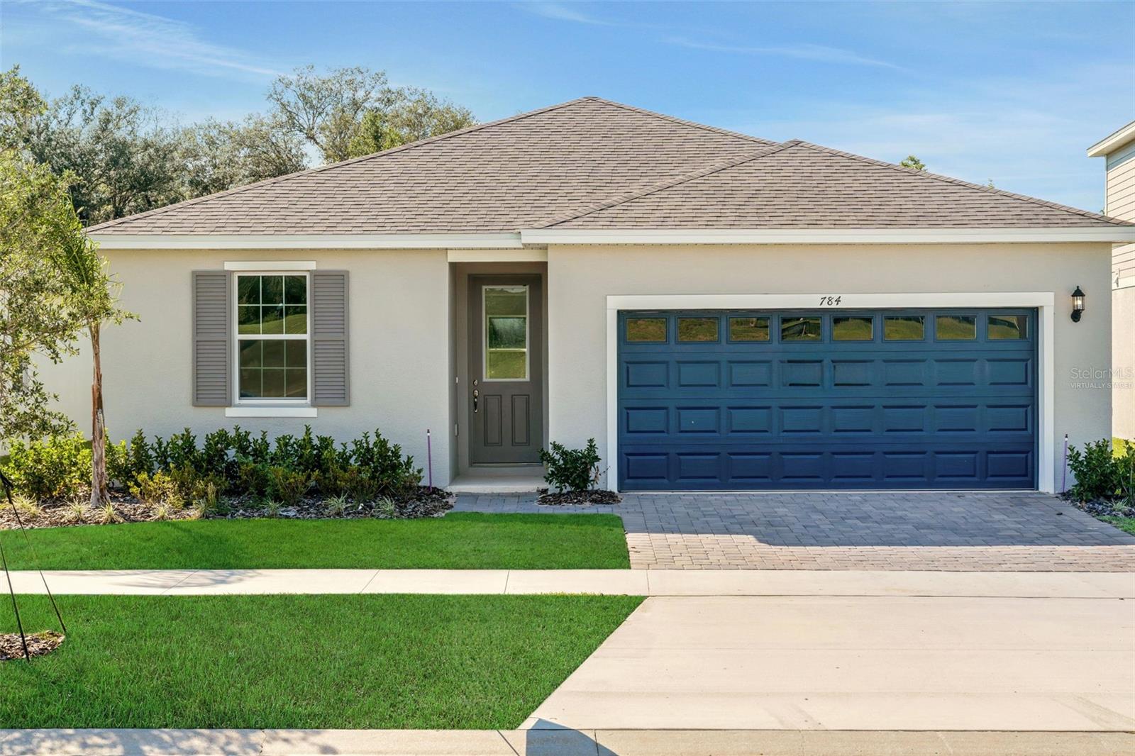 Single Family Residence in LADY LAKE, FL - Daniel Dourado