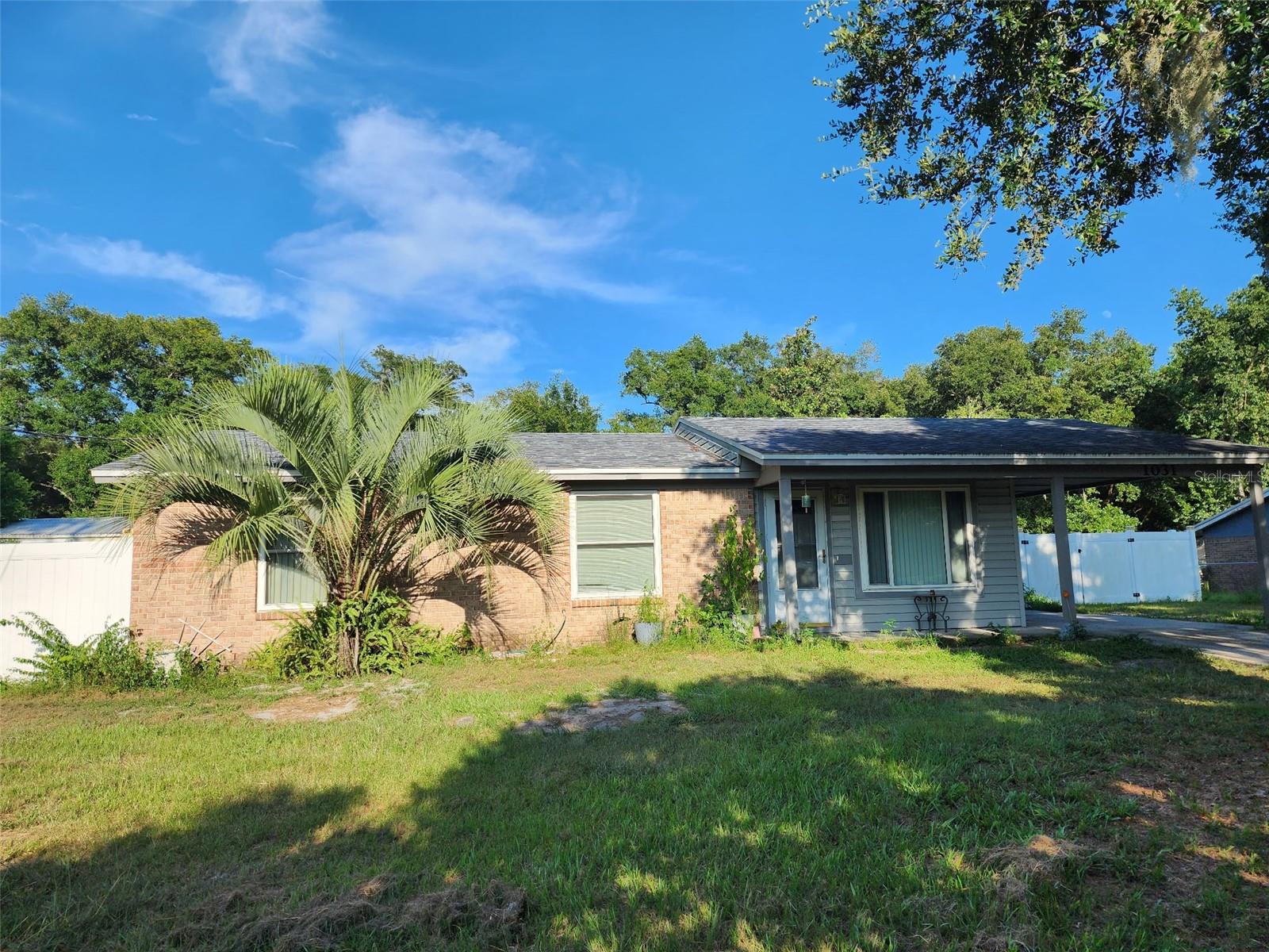 Single Family Residence in LAKE HELEN, FL - Daniel Dourado