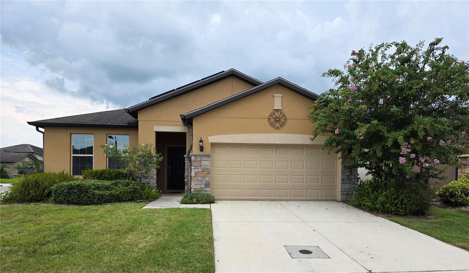 Single Family Residence in ST CLOUD, FL - Daniel Dourado