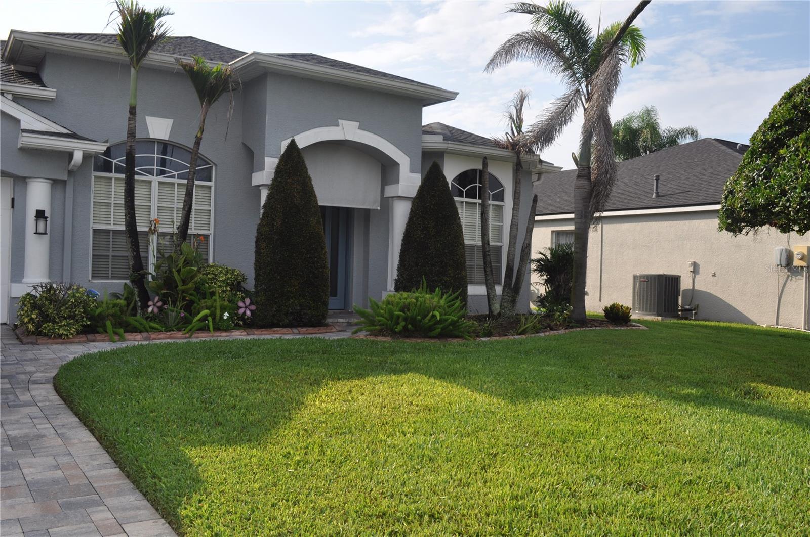 Single Family Residence em WESLEY CHAPEL, FL - Daniel Dourado