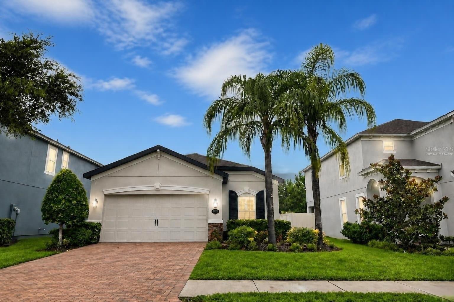 Single Family Residence in LUTZ, FL - Daniel Dourado