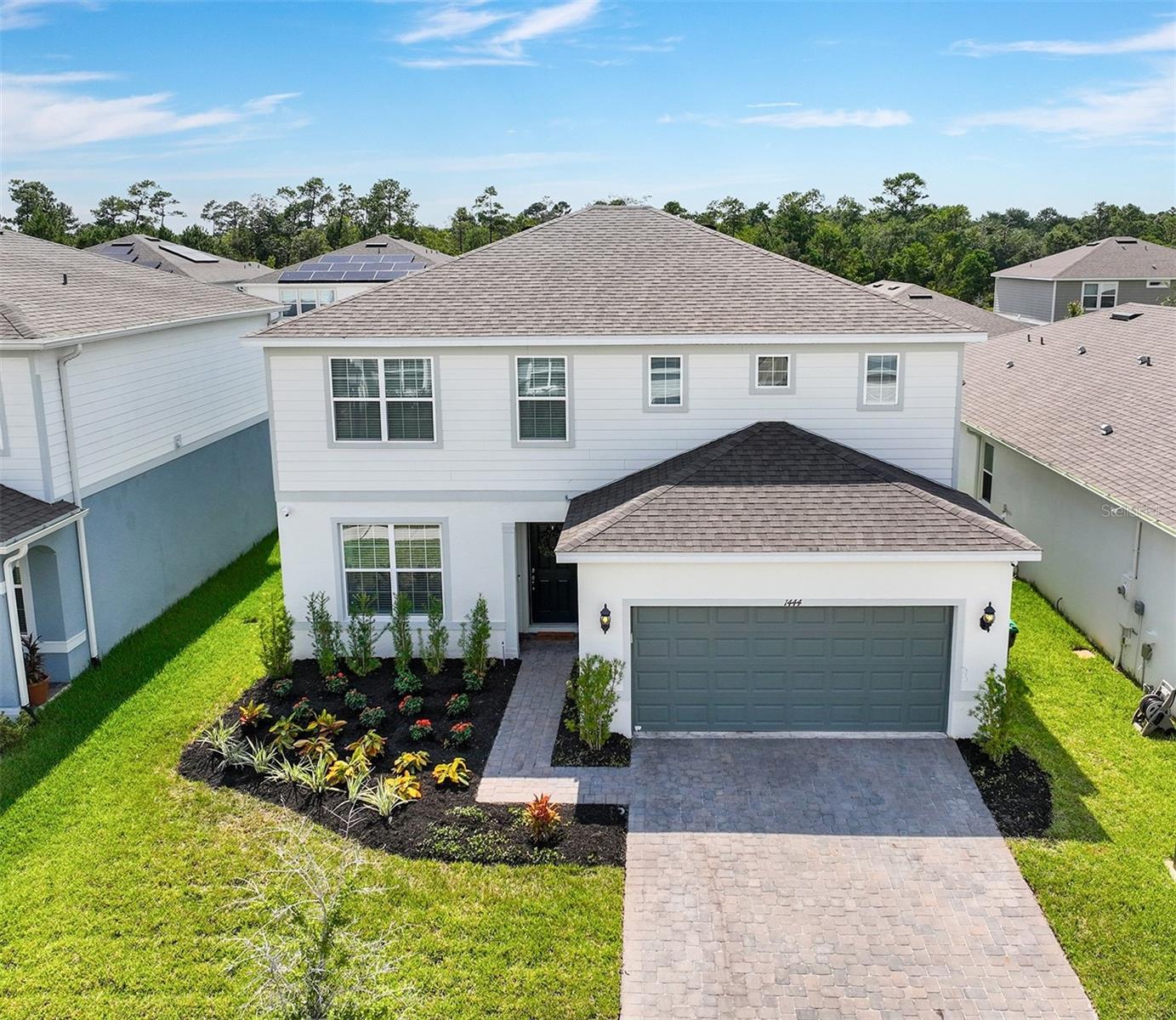 Single Family Residence in ORLANDO, FL - Daniel Dourado