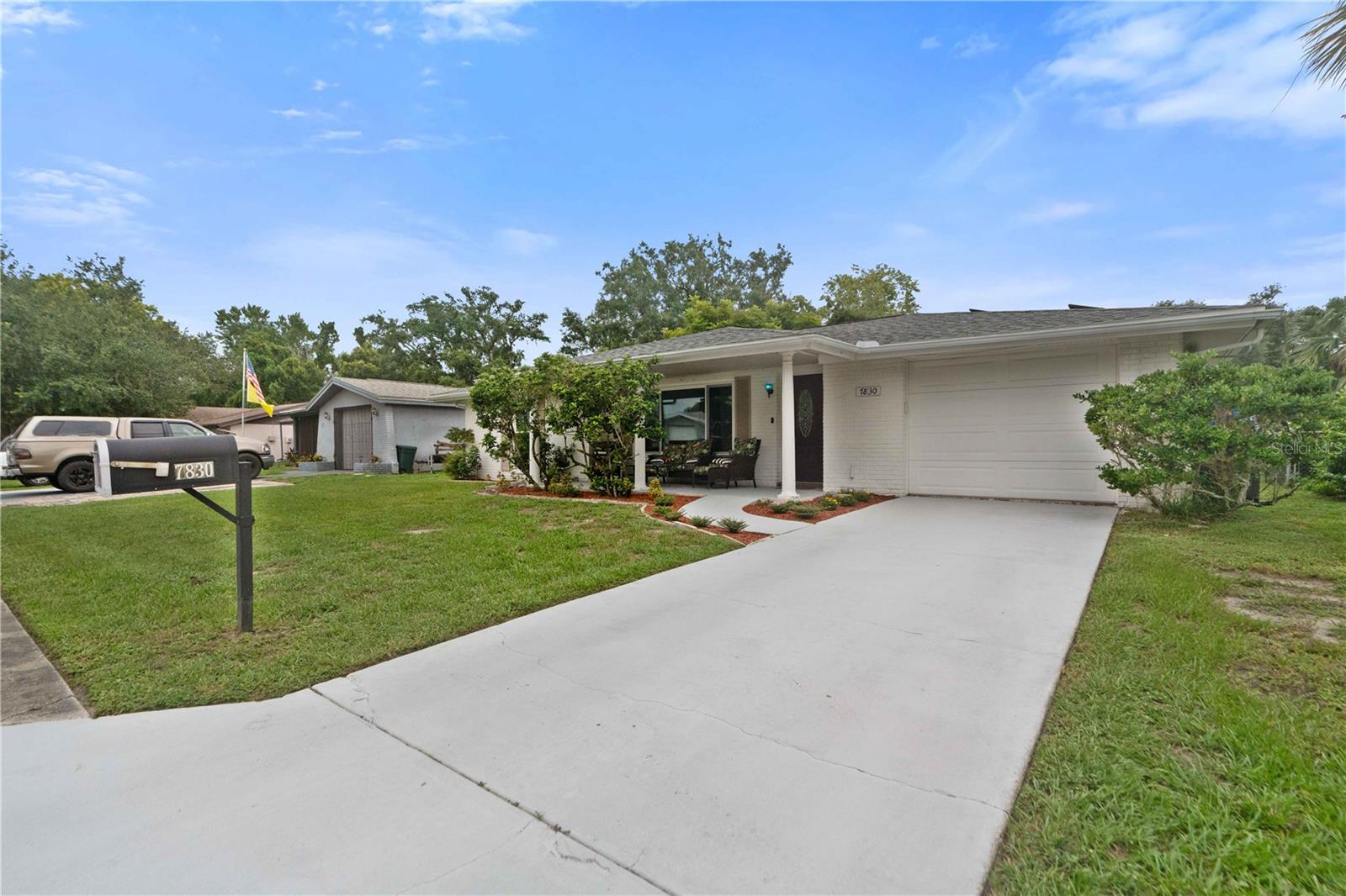 Single Family Residence in NEW PORT RICHEY, FL - Daniel Dourado