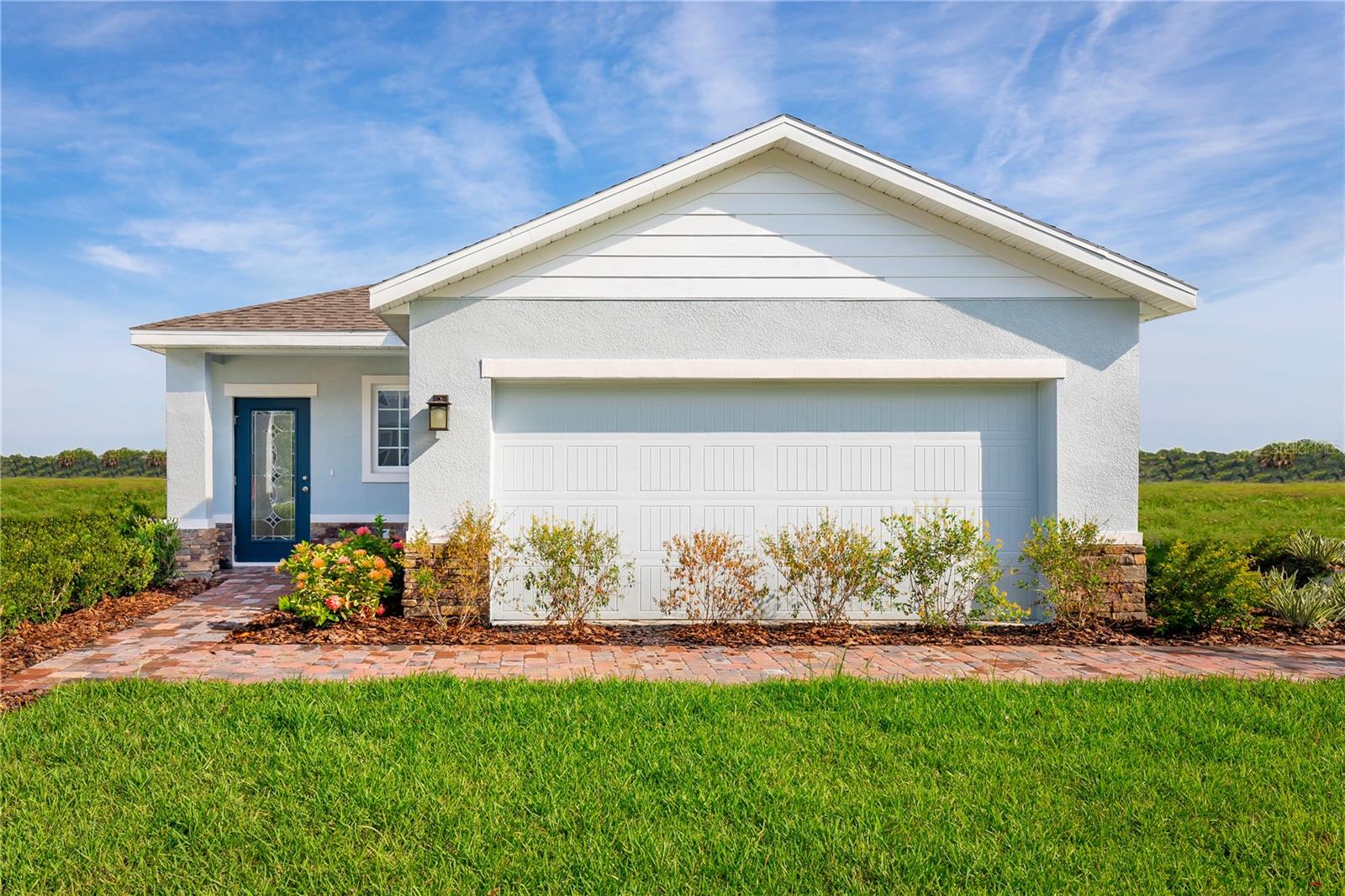 Single Family Residence in WIMAUMA, FL - Daniel Dourado