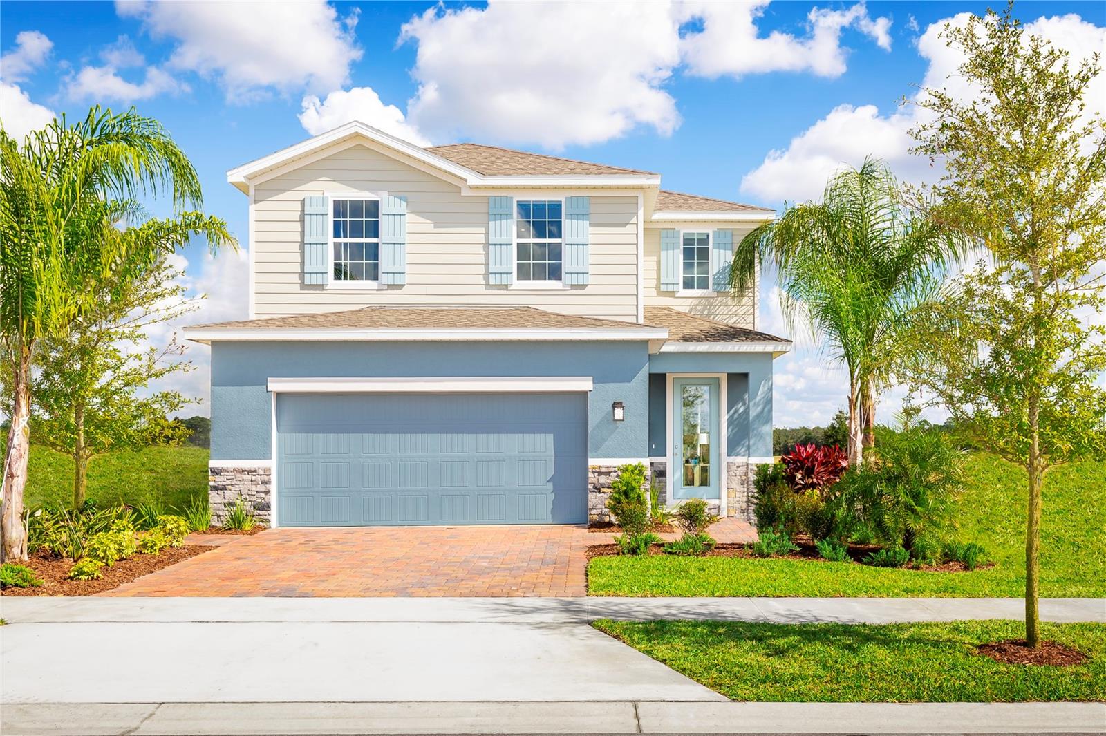 Single Family Residence in WIMAUMA, FL - Daniel Dourado