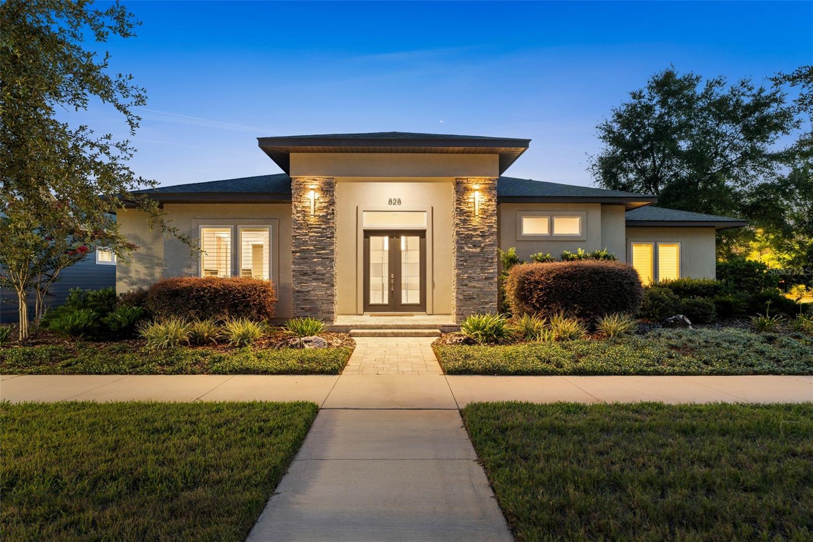 Single Family Residence em NEWBERRY, FL - Daniel Dourado