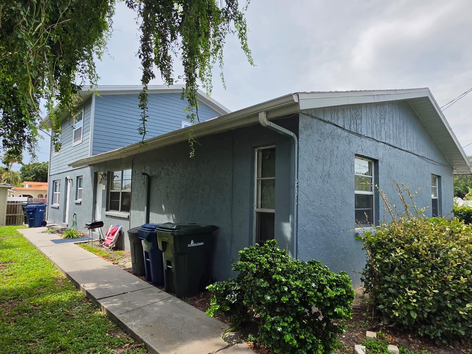 Single Family Residence in NOKOMIS, FL - Daniel Dourado