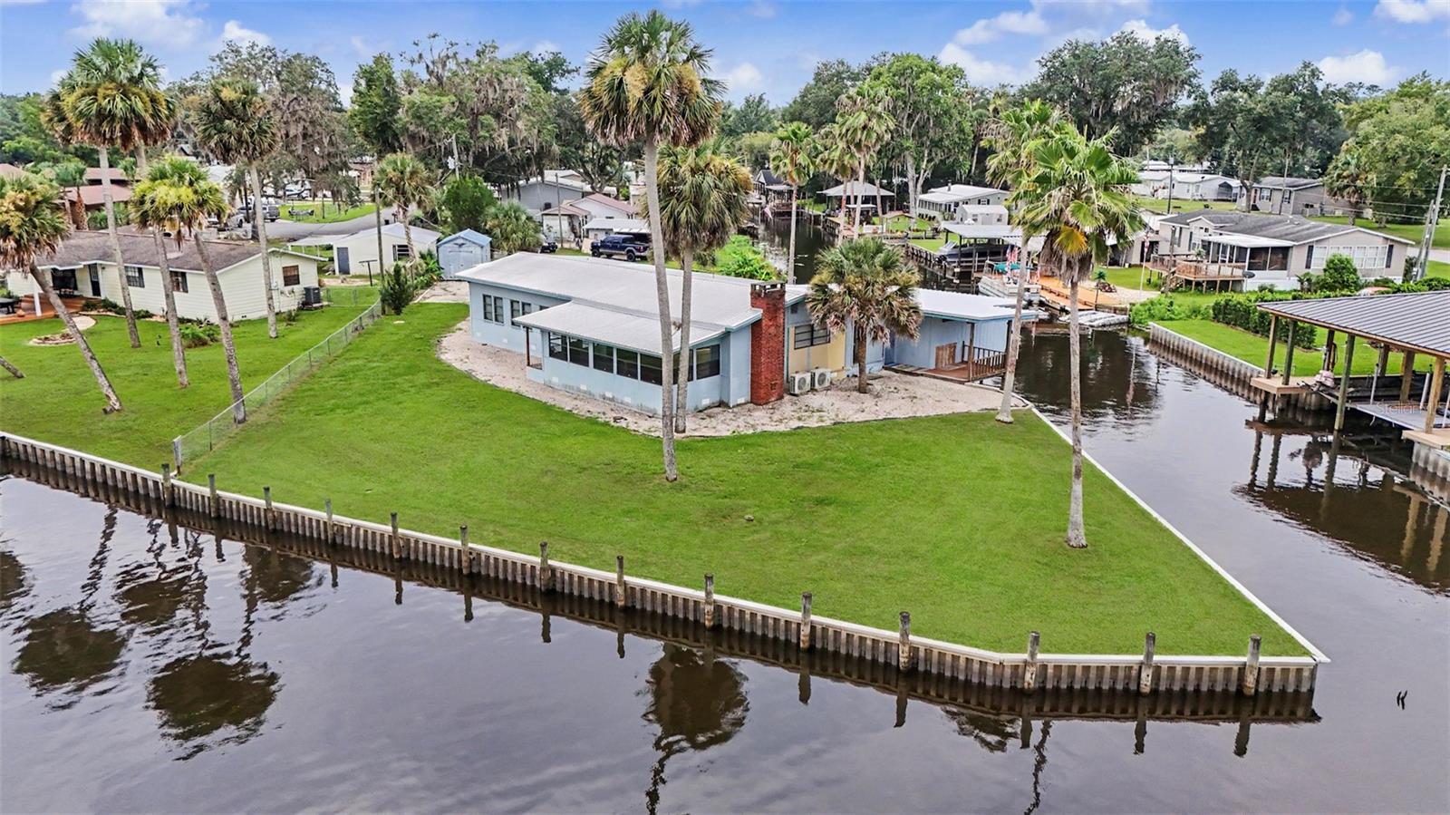 Single Family Residence em ASTOR, FL - Daniel Dourado