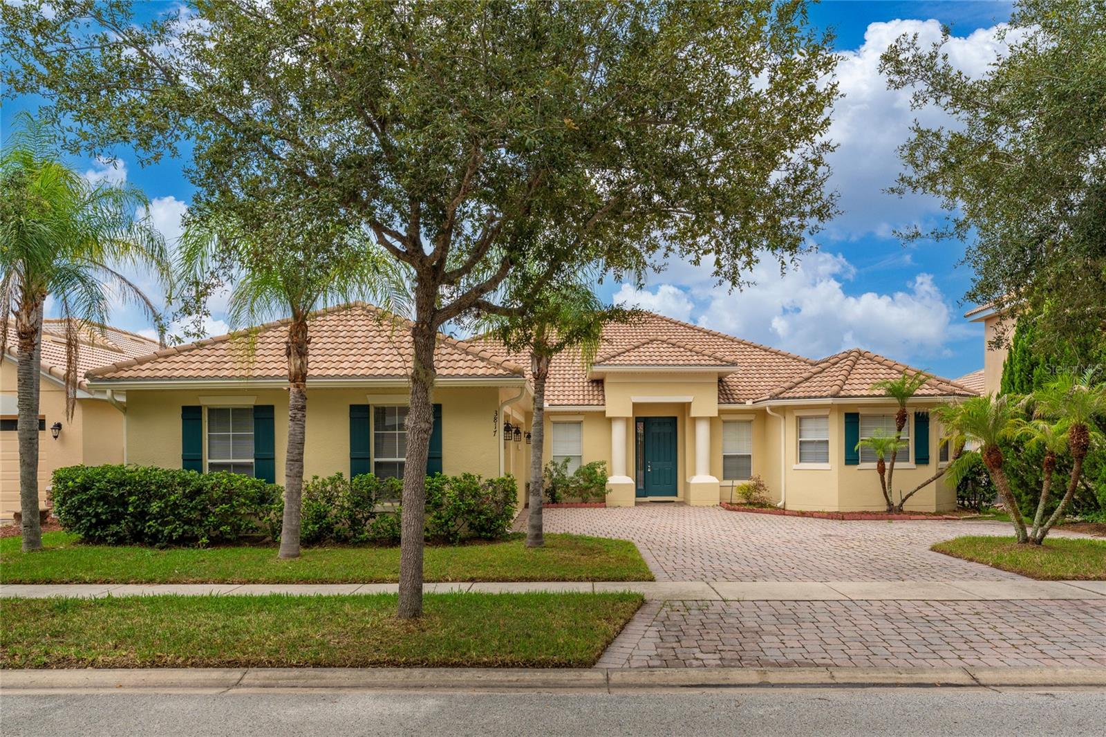 Single Family Residence in KISSIMMEE, FL - Daniel Dourado