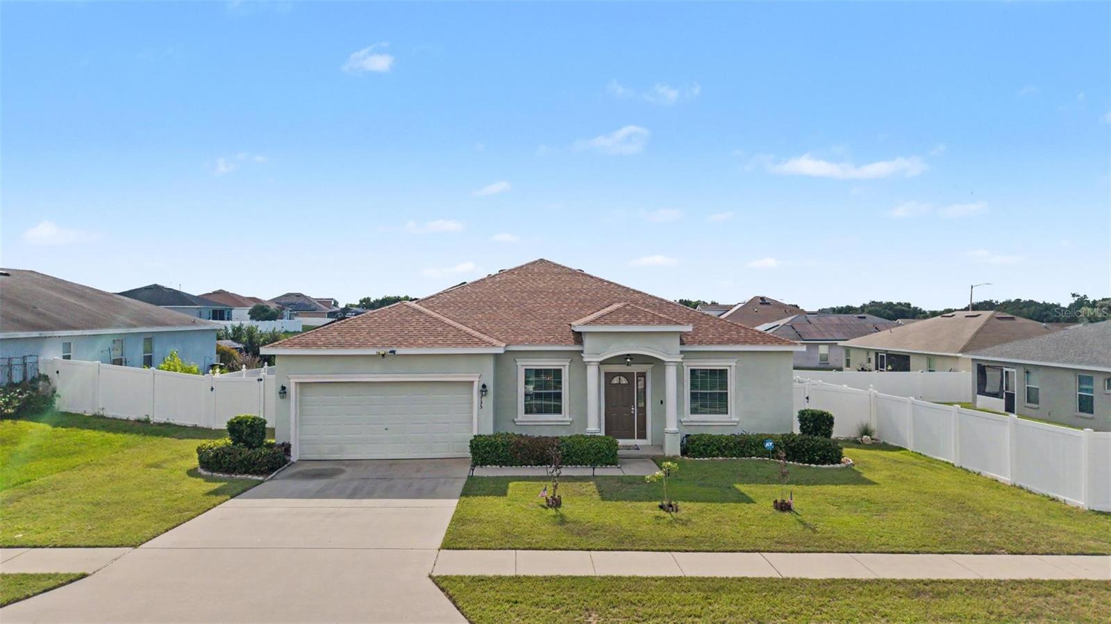 Single Family Residence in WINTER HAVEN, FL - Daniel Dourado