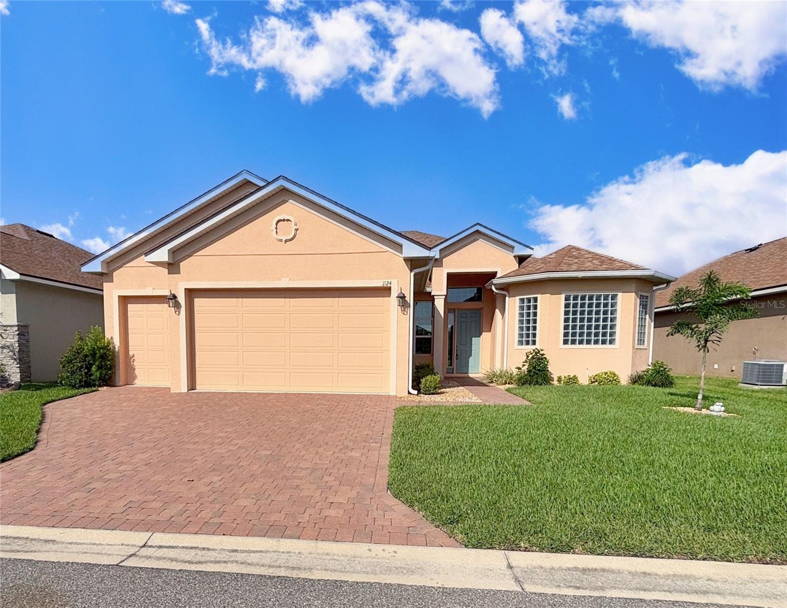 Single Family Residence em WINTER HAVEN, FL - Daniel Dourado