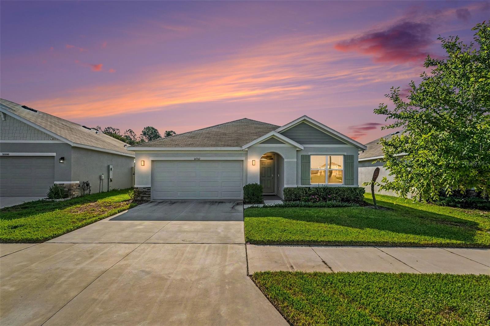 Single Family Residence in SAN ANTONIO, FL - Daniel Dourado