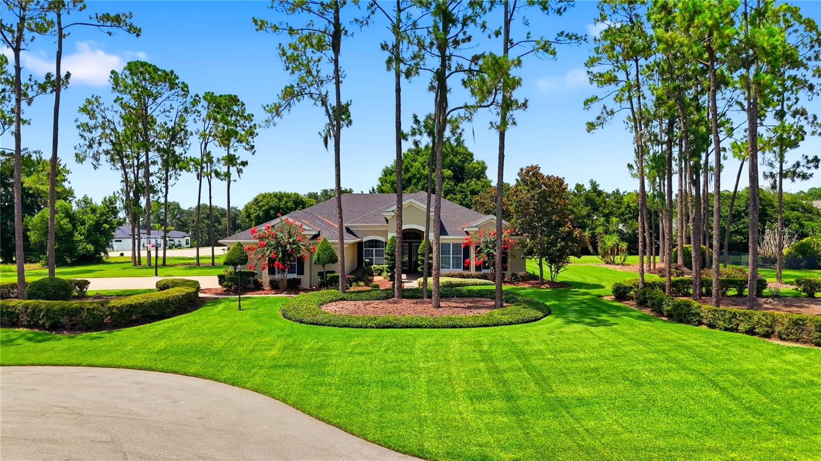 Single Family Residence in AUBURNDALE, FL - Daniel Dourado