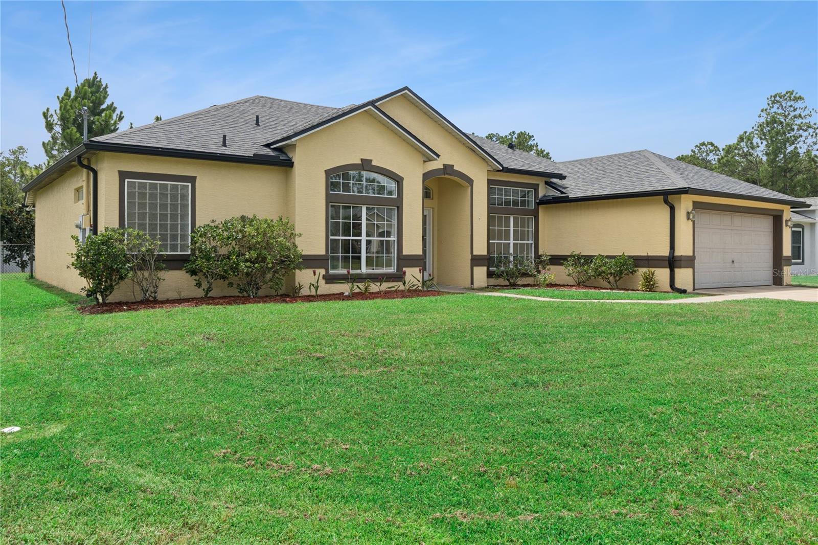Single Family Residence in PALM COAST, FL - Daniel Dourado