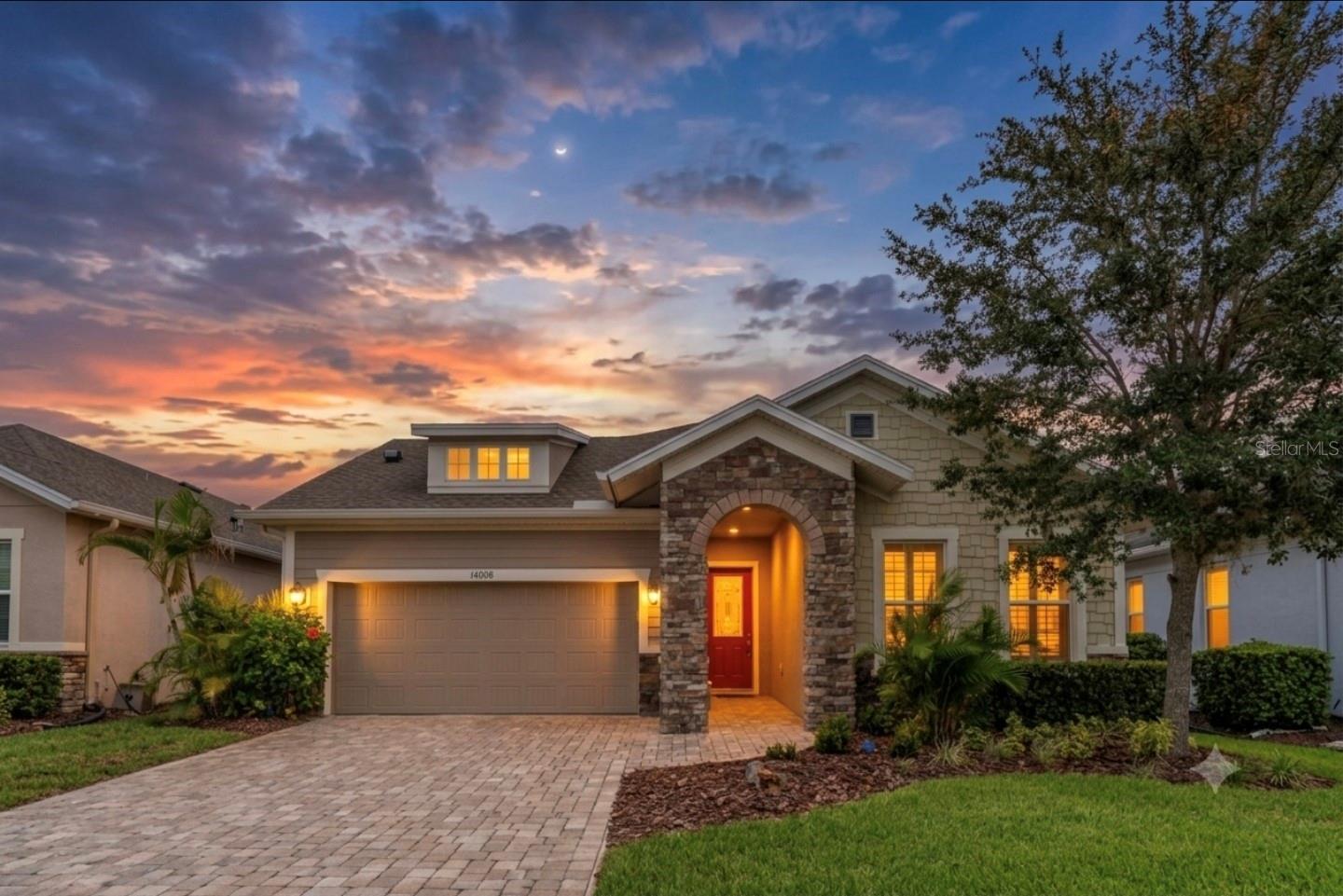 Single Family Residence in LITHIA, FL - Daniel Dourado