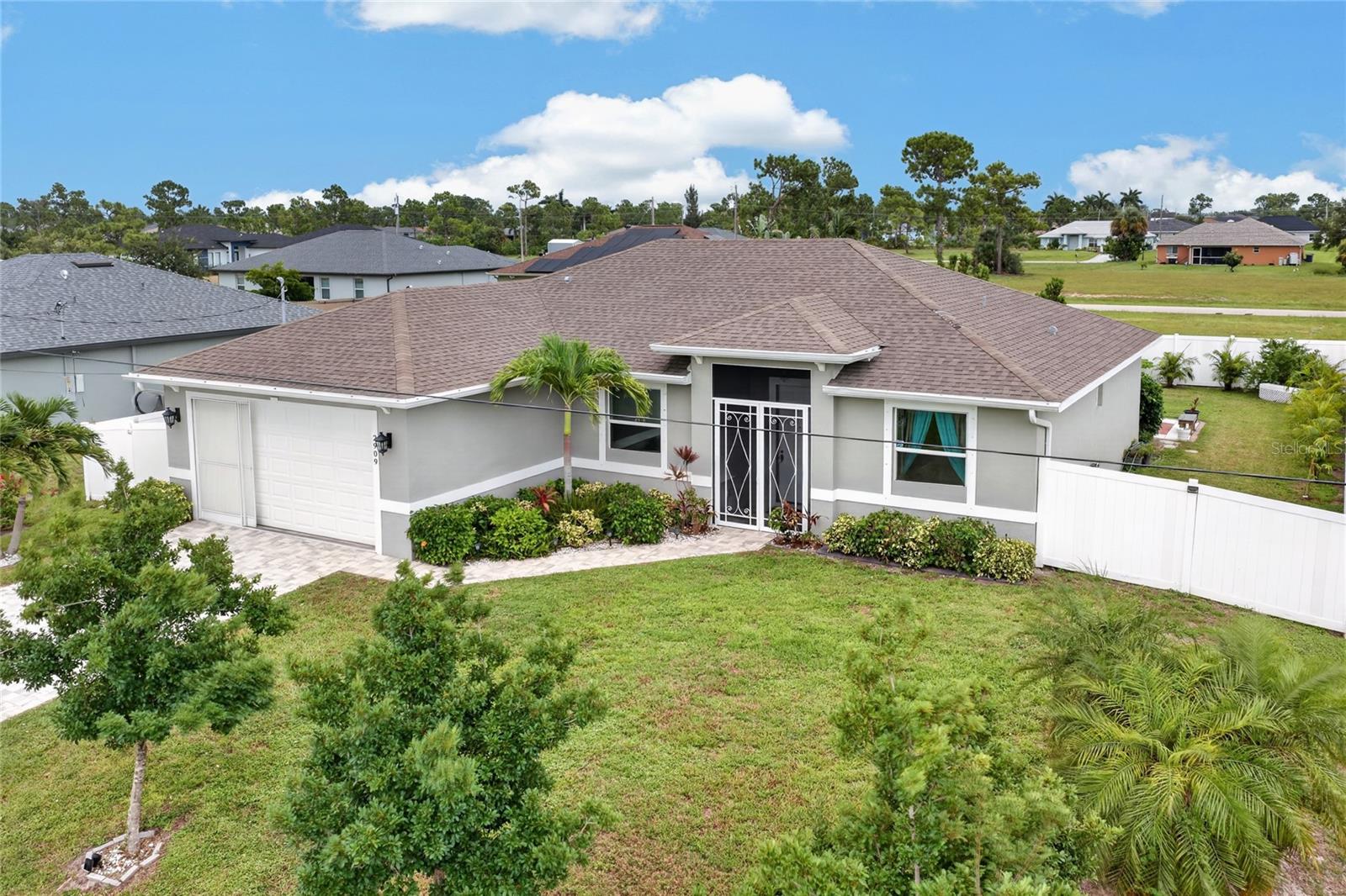 Single Family Residence in CAPE CORAL, FL - Daniel Dourado