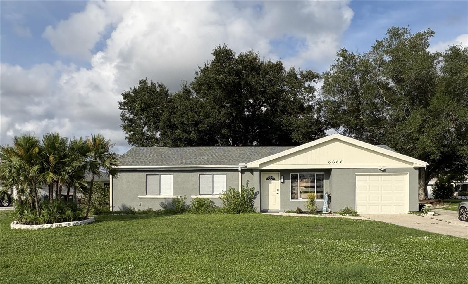 Single Family Residence in NORTH PORT, FL - Daniel Dourado